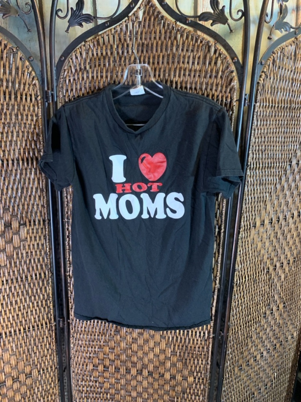 Vintage Y2K I Heart Hot Moms T-Shirt Size S